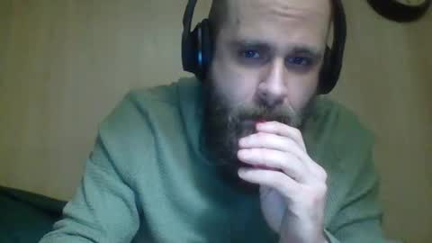 huskygengar22 online show from 09-29-25, 04:50