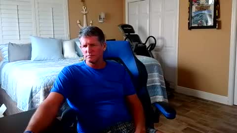 hvacstud4 online show from 02-25-26, 04:05