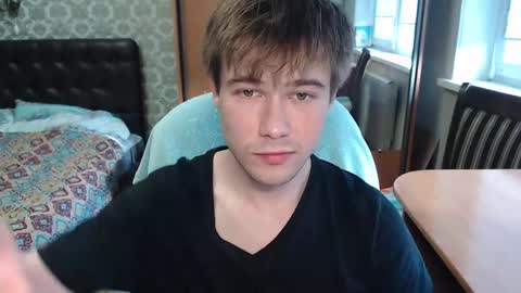 Tom online show from 05-08-26, 11:37
