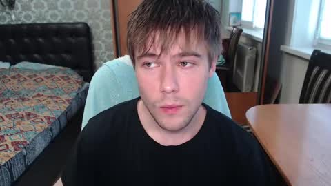 Tom online show from 05-10-26, 09:58