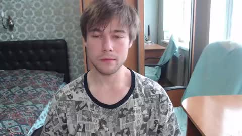 Tom online show from 06-08-26, 09:42