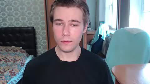 Tom online show from 06-12-26, 07:40