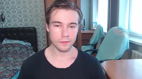Tom online show from 06-18-26, 06:24