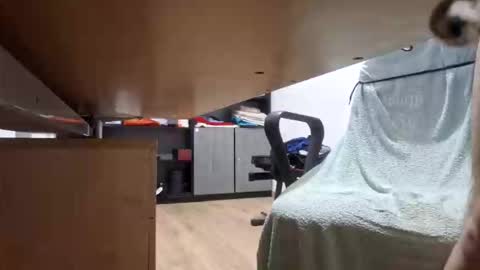 Snapshot of hybrid4646 chatting on 02-19-26, 08:38 WatchMeCum online show from 02-19-26, 08:38