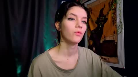 Snapshot of hyeon_jin chatting on 01-04-25, 08:16 Hyeon Jin online show from 01-04-25, 08:16