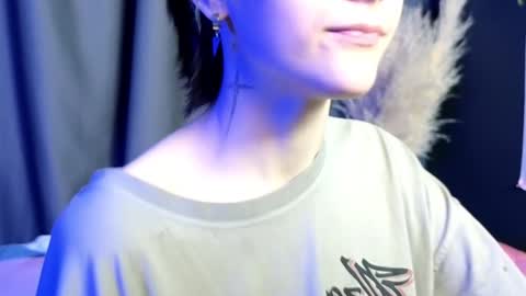 Snapshot of hyeon_jin chatting on 02-03-25, 08:57 Hyeon Jin online show from 02-03-25, 08:57