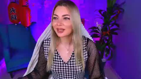 hyileyclark online show from 06-21-26, 05:10