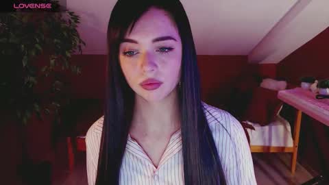 Julia online show from 09-19-25, 09:15