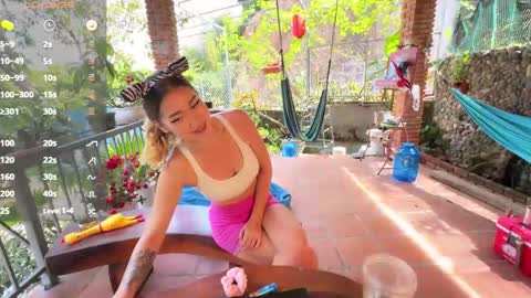 Snapshot of hypnotic_kitty chatting on 10-22-25, 05:52 Your submissive lady 3 online show from 10-22-25, 05:52