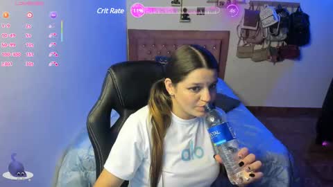 Hello Im Julieta Im 25 years old and I love being here. Thank you for visiting my living room. The only rule is that you hap online show from 03-11-25, 09:56