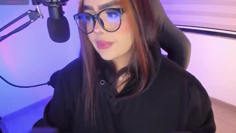 Ari online show from 02-03-26, 01:48