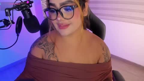 Ari online show from 05-10-26, 01:55