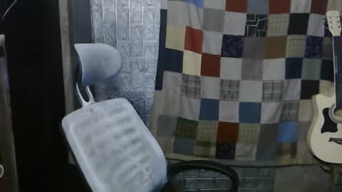 Kim online show from 01-01-25, 12:11