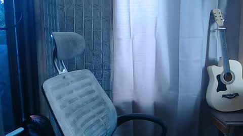 Kim online show from 01-11-25, 08:22