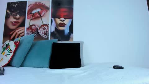 The Dolls online show from 11-19-25, 07:36