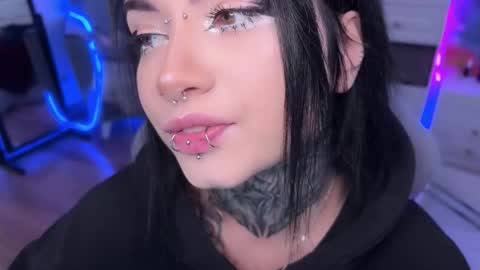 Snapshot of i_died_again chatting on 09-27-25, 09:03 Asya online show from 09-27-25, 09:03