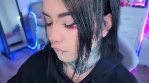 Snapshot of i_died_again chatting on 10-05-25, 08:23 Asya online show from 10-05-25, 08:23