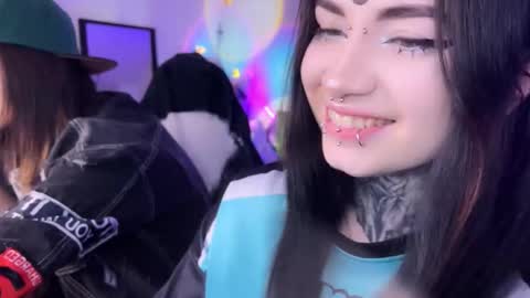 Snapshot of i_died_again chatting on 01-17-26, 01:27 Asya online show from 01-17-26, 01:27