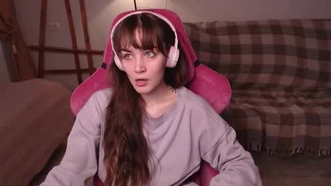 elisabeth online show from 10-14-25, 10:05