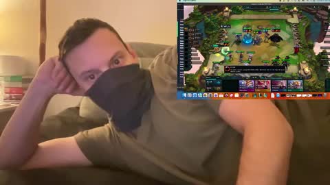 i o ro online show from 12-04-24, 06:55