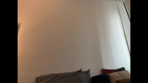 i o ro online show from 12-23-24, 10:12