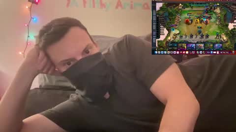 i o ro online show from 12-30-24, 05:15