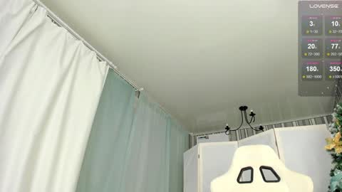 HiI am  EvaPVT is open  online show from 01-21-25, 04:37