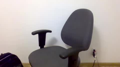 Snapshot of i_was_a_shy_dad chatting on 10-14-25, 11:44 i_was_a_shy_dad online show from 10-14-25, 11:44