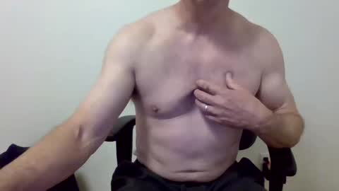 Snapshot of i_was_a_shy_dad chatting on 10-16-25, 01:56 i_was_a_shy_dad online show from 10-16-25, 01:56