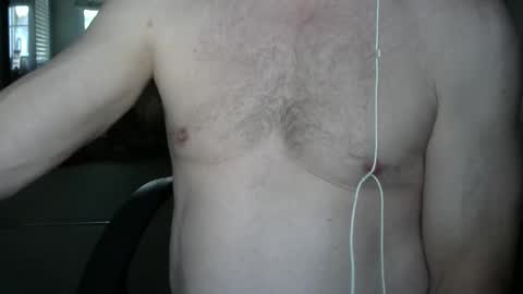 Snapshot of i_was_a_shy_dad chatting on 10-22-25, 12:55 i_was_a_shy_dad online show from 10-22-25, 12:55