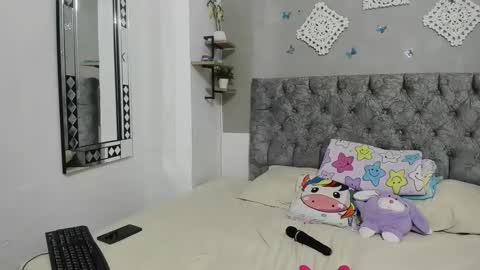 iam_mai online show from 01-17-25, 01:36