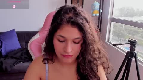 Snapshot of iam_nikki chatting on 02-09-26, 08:35 On instagram Imm NikkiHelp me reach 100 likes online show from 02-09-26, 08:35