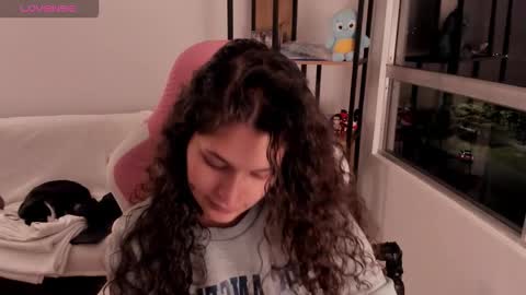 Snapshot of iam_nikki chatting on 02-19-26, 03:57 On instagram Imm NikkiHelp me reach 100 likes online show from 02-19-26, 03:57