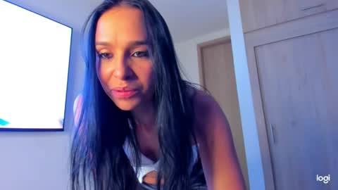 iam_your_fantasy online show from 06-01-26, 02:13