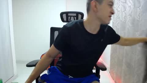 iam_yourbabyprincess_xd online show from 12-06-24, 05:31