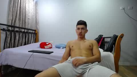 iam_yourbabyprincess_xd online show from 02-25-25, 04:46