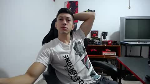 iam_yourbabyprincess_xd online show from 10-10-25, 05:28