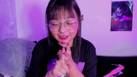 Snapshot of iam_zoechan chatting on 12-10-24, 04:56 Zoe 3 online show from 12-10-24, 04:56