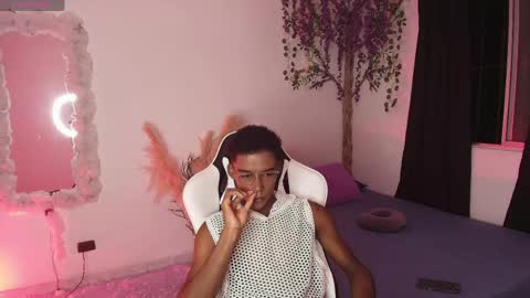 iamandrey_ online show from 04-14-26, 12:16