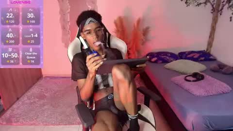 Snapshot of iamandrey_ chatting on 06-12-26, 03:22 iamandrey_ online show from 06-12-26, 03:22