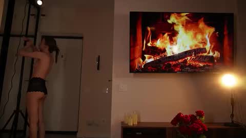 Claire online show from 02-25-26, 10:52