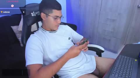 Snapshot of iamdylan777 chatting on 02-10-25, 09:58 Dylan independent model online show from 02-10-25, 09:58