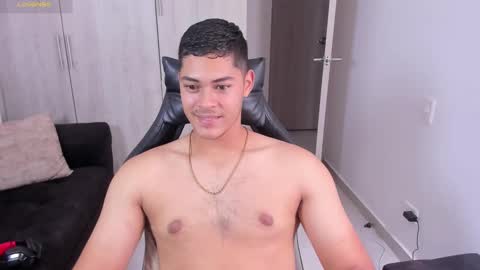 Snapshot of iamdylan777 chatting on 09-22-25, 03:36 Dylan independent model online show from 09-22-25, 03:36