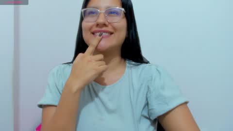 Eva online show from 01-24-25, 10:51