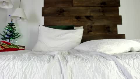 Snapshot of iamgabriela_ chatting on 12-10-24, 02:28 Gabriela online show from 12-10-24, 02:28