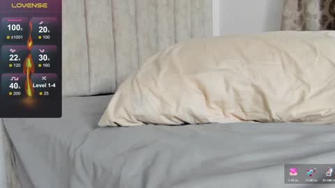 Snapshot of iamjulian_ chatting on 12-11-24, 01:17 Juliiiiian online show from 12-11-24, 01:17