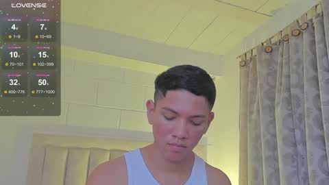 Snapshot of iamjulian_ chatting on 02-04-25, 05:01 Juliiiiian online show from 02-04-25, 05:01