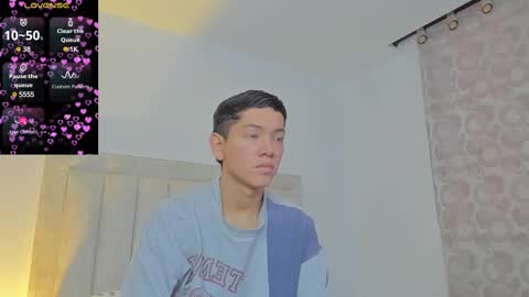 Snapshot of iamjulian_ chatting on 03-11-25, 11:01 Juliiiiian online show from 03-11-25, 11:01