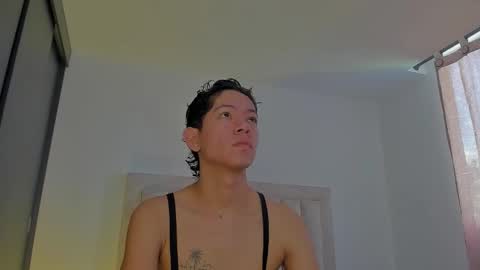 Snapshot of iamjulian_ chatting on 09-10-25, 12:16 Juliiiiian online show from 09-10-25, 12:16