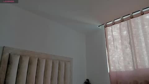 Snapshot of iamjulian_ chatting on 09-24-25, 01:14 Juliiiiian online show from 09-24-25, 01:14